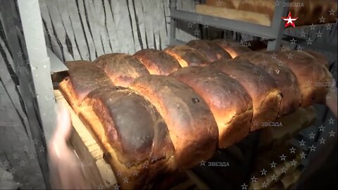 Easter cakes are prepared at the mobile bakery of the Armed Forces of the Russian Federation