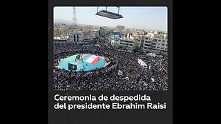 El ayatolá Alí Jameneí preside la ceremonia de despedida del presidente Raisi