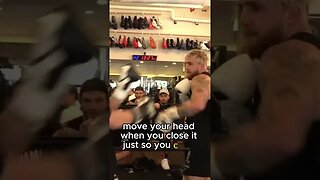 Adin falls on Live Camera while Boxing Jake 😂 #adinross #jakepaul #sneako #adinlive #sneakoclip