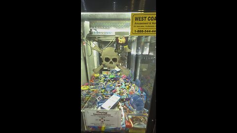 Candy Claw 2 machine #clawmachine #gamer #fyp #viralreels