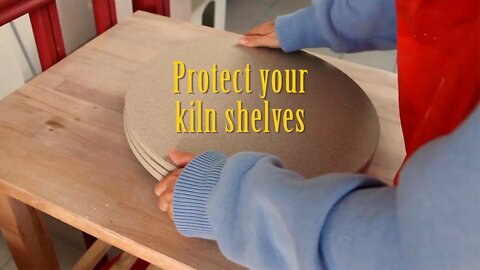 Protect your kiln shelves with kiln wash - ASMR - Pottery Studio