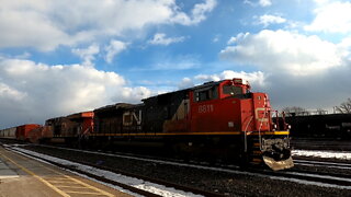 Manifest Train CN 8811 & CN 2337 Engines In Ontario