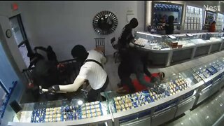 Thieves Rob $1 Million In Jewelry In 60 Seconds