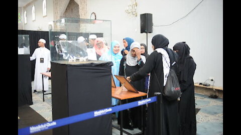 SOUTH AFRICA - Cape Town - Prophet Muhammad relics on exhibition (Video) (mWU)