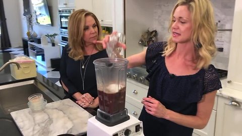 Stress-reducing, brain fog busting shake helps women and men