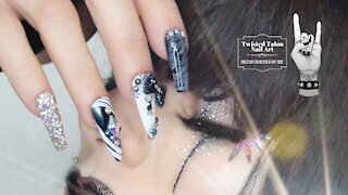 How to mix glitter for nail art