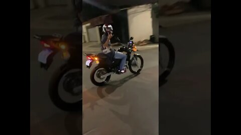 🏍️ Pessoas do grau | veja como dar grau - caras do grau #milgrau 🏍️