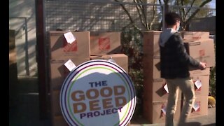 The Good Deed Project passed out meals in Las Vegas