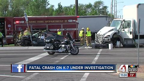 1 dead in Olathe crash at Santa Fe and K-7