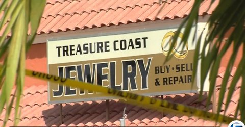 Teen who threatened to kill Martin County jewelry store owner during robbery dies; family sues