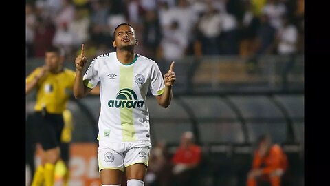 Gol de Reinaldo - São Paulo 2 x 2 Chapecoense - Narração de Fausto Favara