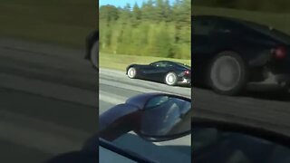 Ferrari 458 Italia 570 HP vs Ferrari F12Berlinetta 740 HP