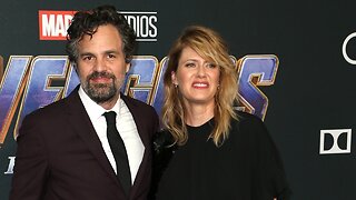 Mark Ruffalo Shows How Serious Was The 'No Phone Rule' On Set Of 'Avengers: Endgame'