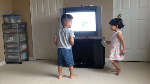 Twins are Pocoyo fans!!!