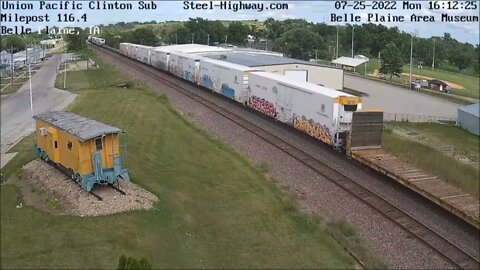 EB Manifest with NS 1067 in Carroll and Belle Plaine, IA on July 25, 2022 #SteelHighway