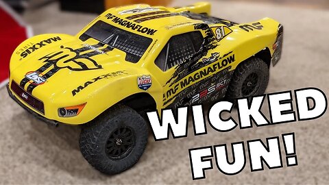 The Best Begginer RC for under $200 !!! Losi 22s SCT Short Course Truck RC Review