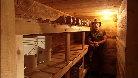 Building a Root Cellar under my Log Cabin, Making Dinner for my Wife, Forest Garden Potato Harvest