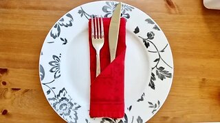 Napkin folding - how to make a simple pocket