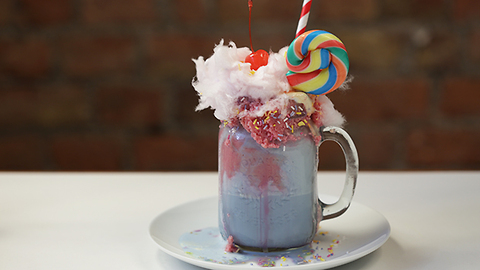 How to make a fun bubblegum freakshake