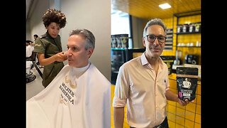 Romeu Zema cortou o cabelo em uma barbearia de mulheres.