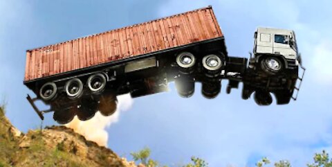 Extreme Dangerous Idiots Truck Fails Compilation 2021