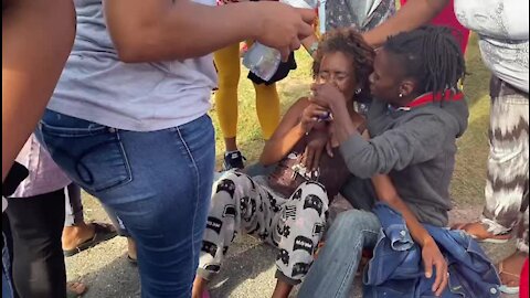 SOUTH AFRICA - Cape Town - Community members and family gather after missing Tazne van Wyk was found dead(Video) (pXv)
