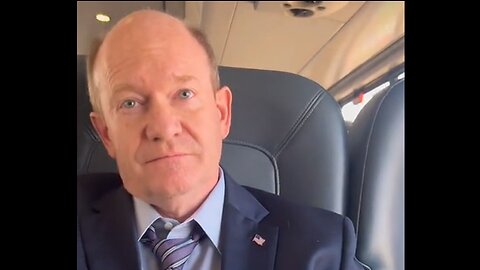 Journalist Aaron Maté confronts Senator Chris Coons on train about the on-going massacre in Gaza