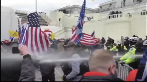 Jan 6 First Moments: Police Incite Peaceful Crowd With Flashbang Grenades, Rubber Bullets and Bear Mace at US Capitol Protest