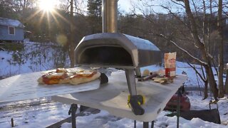 Wood Fired Pizza with Foraged Onion Grass. Foraging and Cooking.