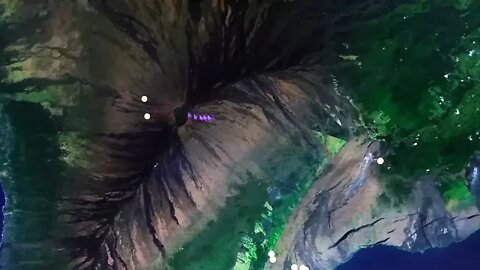 Earthquakes, Epicenters, Soil Temperature. 10/15/2022