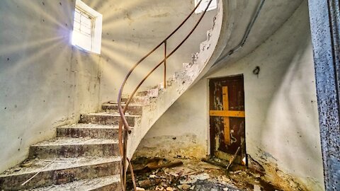 Pristine Abandoned Hotel In Florida