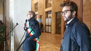 In diretta dell'inaugurazione della rinnovata piazza del Popolo a Pesaro