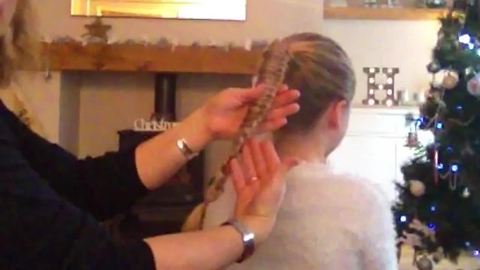 DIY: "Chinese staircase" hair tutorial