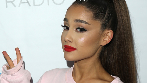 Ariana Grande QUITS Social Media!