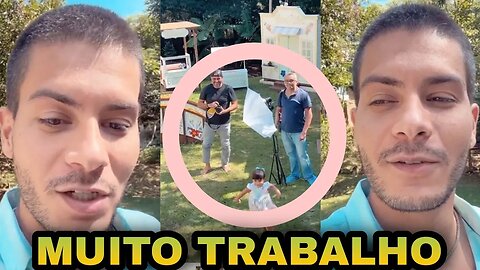 Arthur recebe equipe da Caras em casa ao lado de Maíra Cardi #arthuraguiar #caras #maíracardi #hoje