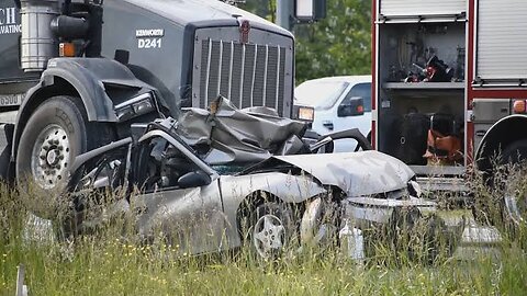 Big accident _ Truck Accident _TV Canada