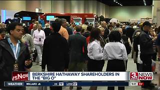 Berkshire Hathaway shareholders in the "Big O"