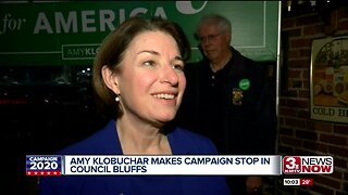 Amy Klobuchar makes campaign stop in Council Bluffs