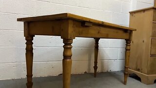 Small Reclaimed Pine Kitchen Table With Turned Legs (X5501C) @PinefindersCoUk