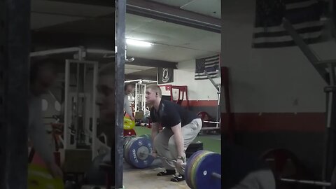 200 kg / 440 lb - Deadlift