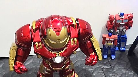 What's in the box? Ep. 5 - Part 2 - Unboxing Jada Toys Hulkbuster