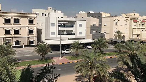 Busy Road at 9:30 am Ramadan Days