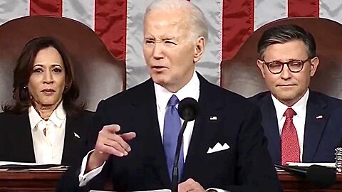 Biden already STRUGGLING at his State of the Union address 🤦‍♂️