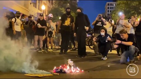 Antifa Burns The American Flag In DC