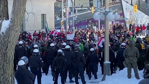 🇨🇦CANADIANS CHANT FREEDOM WHILE HOLDING THE LINE 🇨🇦🇨🇦