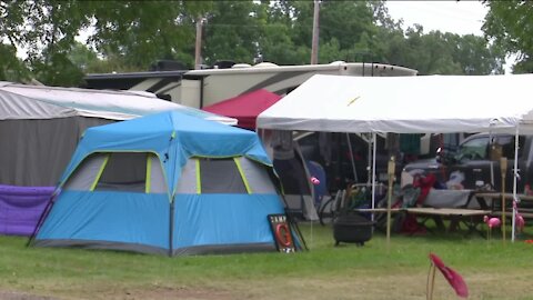 'We'll just ride it out': Campers at EAA Airventure say they're ready to ride out storms