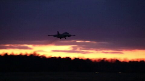 ★★★ Russian Su-25 aircraft attack the military depots of the Armed Forces of Ukraine