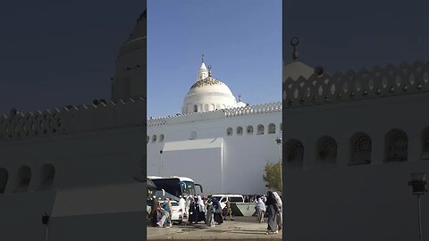 Qiblatain Mosque: Among the three earliest mosques along with Quba Mosque and Al-Masjid Al-Nabawi.