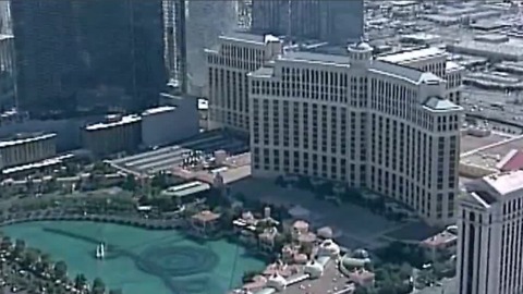 Man jumps off Bellagio parking garage to escape police