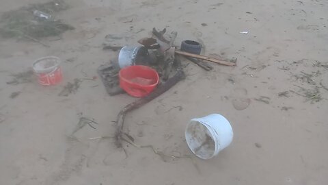 SOUTH AFRICA - Durban - Dirt washed up at the Durban beaches (Videos) (CM4)